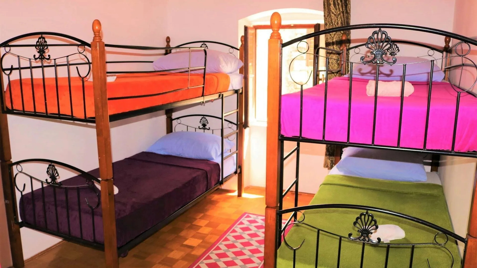 Hostel Alma 2 Porec 2*,